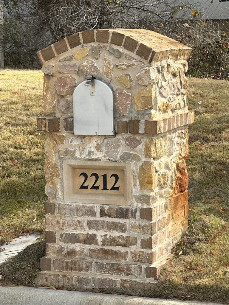 Elegant Brick mail box Installation iCustom Stone Mailbox Design by Texas Brick - The Woodlands, TX 77380 - Unique Artisan Craftsmanship at texasbrick.com - Texas Brick Outdoor Design